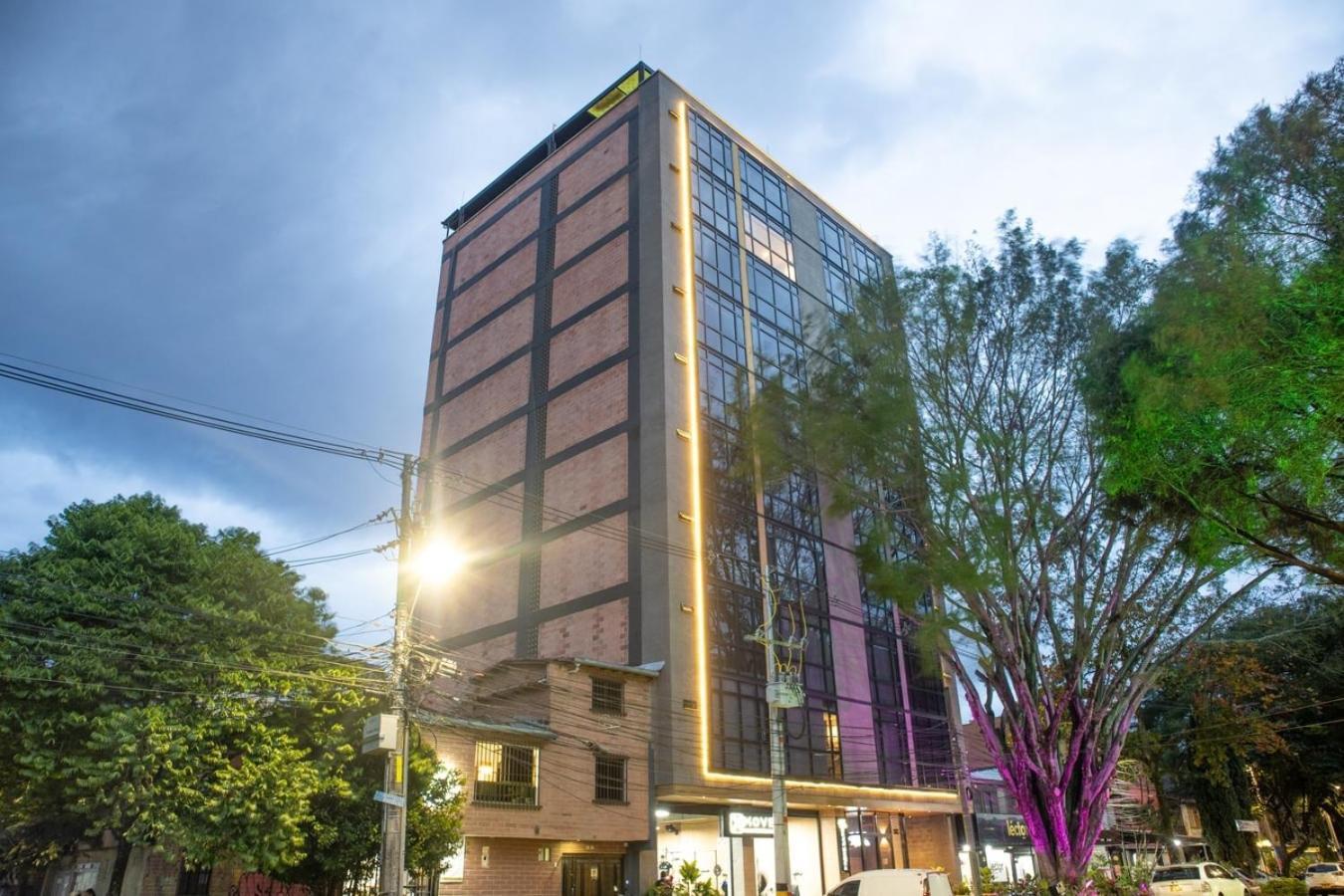 Rosa Negra Comfort Stadio Aparta-Suite Medellín Esterno foto